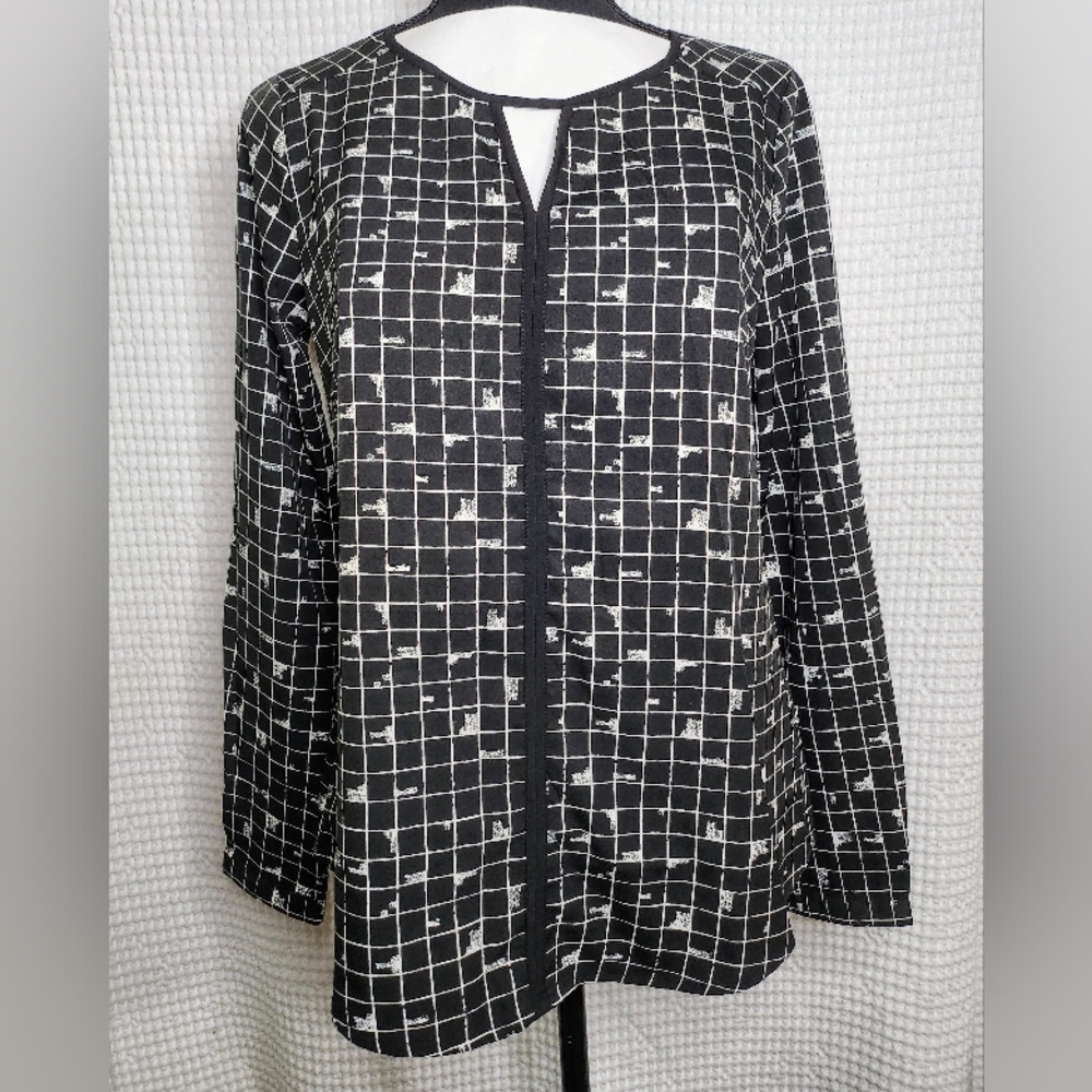 Annabelle Career long sleeve blouse